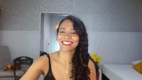 Snapshot of selene_bubble chatting on 04/16/26, 02:29 Selene online show from 04/16/26, 02:29
