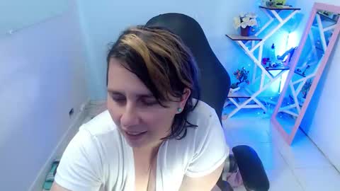 Snapshot of selene_mom chatting on 03/11/26, 04:35 selene online show from 03/11/26, 04:35