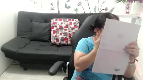 Snapshot of selene_mom chatting on 06/01/26, 03:14 selene online show from 06/01/26, 03:14