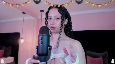 Selene Rousse  online show from 10/31/25, 03:18