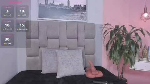 Selene online show from 11/11/25, 09:15