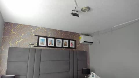 Snapshot of selene_tylor_ chatting on 02/15/26, 08:27 Selene online show from 02/15/26, 08:27