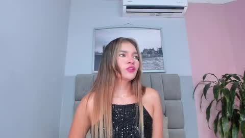 Snapshot of selene_tylor_ chatting on 02/24/26, 06:11 Selene online show from 02/24/26, 06:11