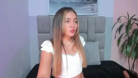 Snapshot of selene_tylor_ chatting on 04/16/26, 08:42 Selene online show from 04/16/26, 08:42