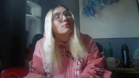 Selene online show from 12/24/24, 06:17