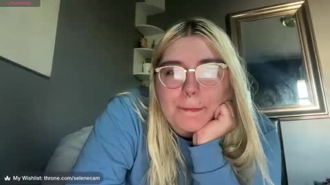 Selene online show from 05/27/26, 10:51