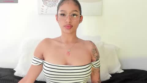 Sele online show from 11/19/25, 08:53