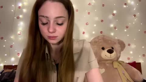 Kylie online show from 06/11/26, 01:20