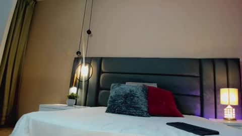 Selene Lujan online show from 10/01/25, 11:49