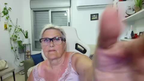 Selenna online show from 05/17/26, 05:09