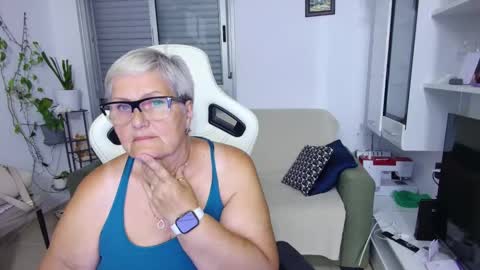 Selenna online show from 05/27/26, 05:32