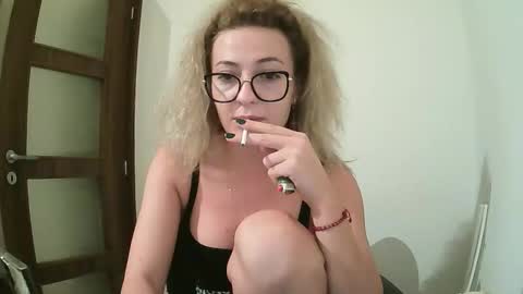 Selenna online show from 09/24/25, 07:28