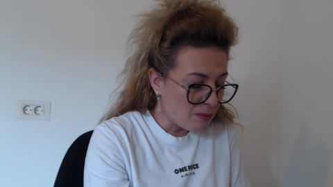 Selenna online show from 10/23/25, 10:58