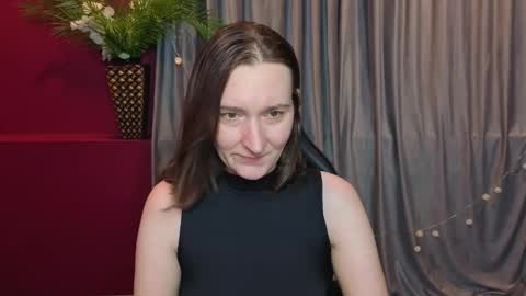 Snapshot of selestiasonata chatting on 04/18/26, 01:26 selestiasonata online show from 04/18/26, 01:26
