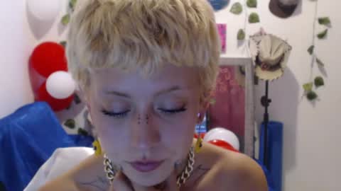 Snapshot of seley222 chatting on 05/16/26, 02:19 Ask me online show from 05/16/26, 02:19