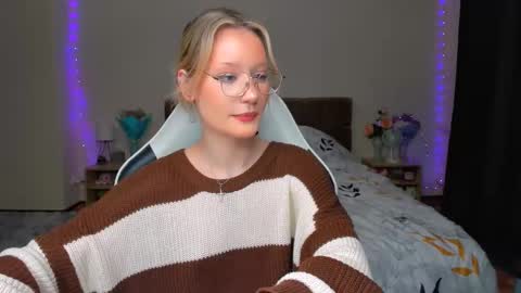 Simon and Alice online show from 09/20/25, 08:10