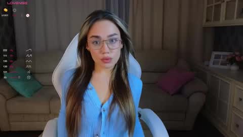 Snapshot of selfish_ashley chatting on 02/21/25, 02:06 Eve online show from 02/21/25, 02:06