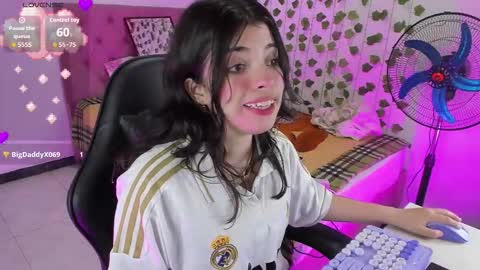 Snapshot of selina_lovers_ chatting on 10/24/25, 02:08 Selina online show from 10/24/25, 02:08