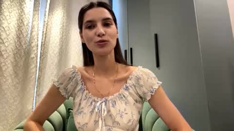 Sofia online show from 10/21/25, 07:53