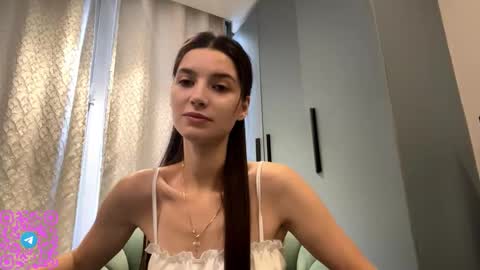 Sofia online show from 10/23/25, 08:02