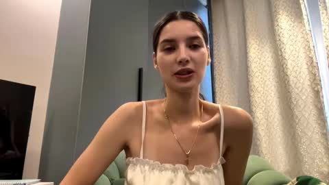 Sofia online show from 10/26/25, 08:09