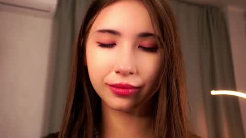 Snapshot of selinadiercks chatting on 11/29/25, 03:15 Elizabeth online show from 11/29/25, 03:15