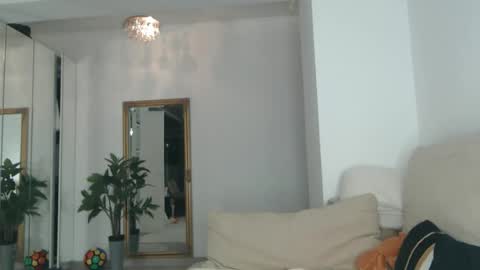 Snapshot of selinn11 chatting on 10/28/25, 08:55 Selin online show from 10/28/25, 08:55