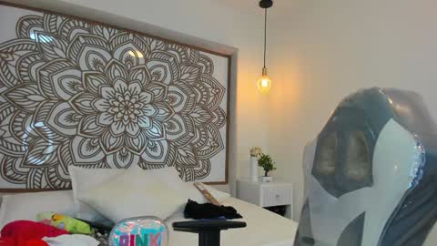 Snapshot of selket_ chatting on 01/07/25, 11:05 Selket online show from 01/07/25, 11:05