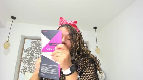 Snapshot of selket_ chatting on 02/03/25, 10:47 Selket online show from 02/03/25, 10:47