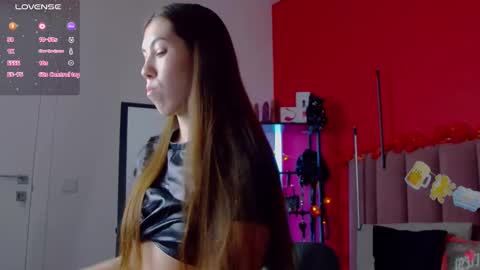 Nicole online show from 09/26/25, 01:42