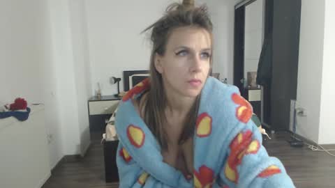sellena_angels online show from 01/16/25, 10:12