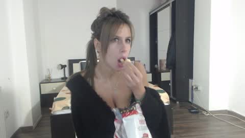 sellena_angels online show from 01/17/25, 01:56