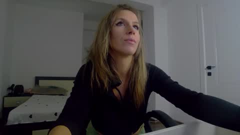 sellena_angels online show from 01/18/26, 03:27