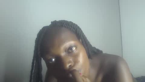 Snapshot of sellinprinces chatting on 09/18/25, 01:18 sellinprinces online show from 09/18/25, 01:18