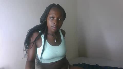 Snapshot of sellinprinces chatting on 11/12/25, 03:12 sellinprinces online show from 11/12/25, 03:12