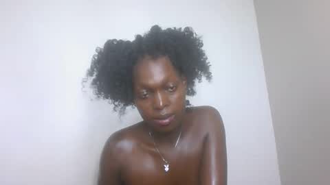 Snapshot of sellinprinces chatting on 11/18/25, 10:03 sellinprinces online show from 11/18/25, 10:03