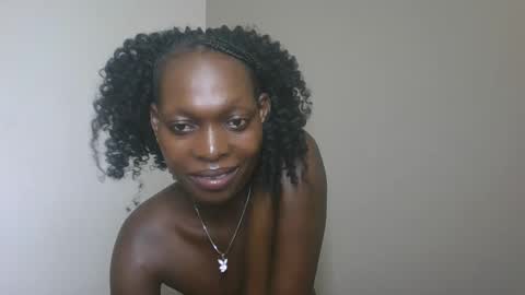 Snapshot of sellinprinces chatting on 11/22/25, 11:48 sellinprinces online show from 11/22/25, 11:48