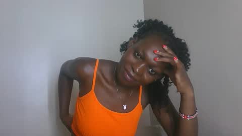 Snapshot of sellinprinces chatting on 11/24/25, 08:25 sellinprinces online show from 11/24/25, 08:25