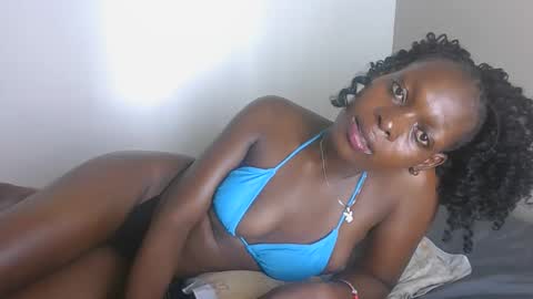 Snapshot of sellinprinces chatting on 11/26/25, 07:15 sellinprinces online show from 11/26/25, 07:15