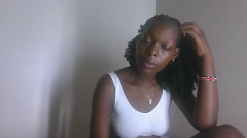 Snapshot of sellinprinces chatting on 12/04/25, 03:38 sellinprinces online show from 12/04/25, 03:38