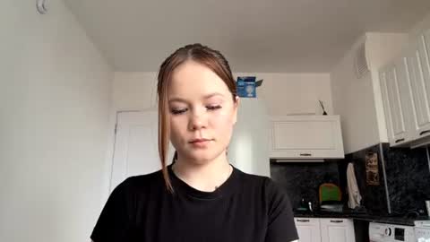 Lily online show from 06/23/26, 05:16