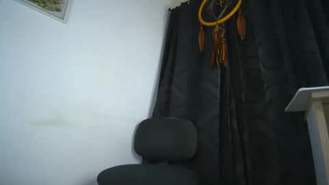 Snapshot of sem_alas chatting on 10/24/25, 10:50 sem_alas online show from 10/24/25, 10:50