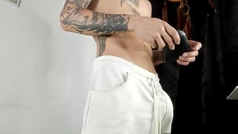 Snapshot of sem_alas chatting on 10/29/25, 10:55 sem_alas online show from 10/29/25, 10:55