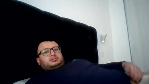 sementalpajero online show from 10/05/25, 12:14