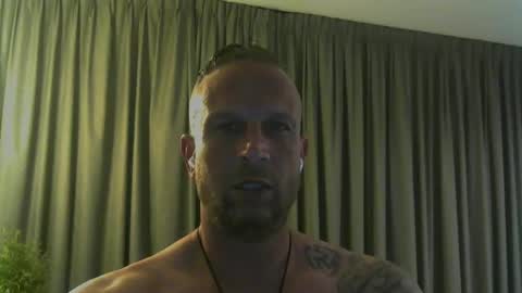 sence08 online show from 05/10/26, 09:31