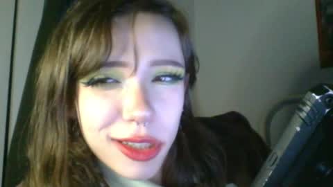 Snapshot of sendforesme chatting on 12/29/24, 04:16 goddess esme online show from 12/29/24, 04:16