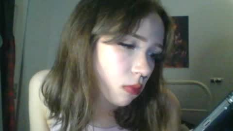 Snapshot of sendforesme chatting on 02/16/25, 04:53 goddess esme online show from 02/16/25, 04:53