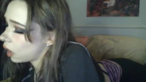 Snapshot of sendforesme chatting on 03/08/25, 12:55 goddess esme online show from 03/08/25, 12:55