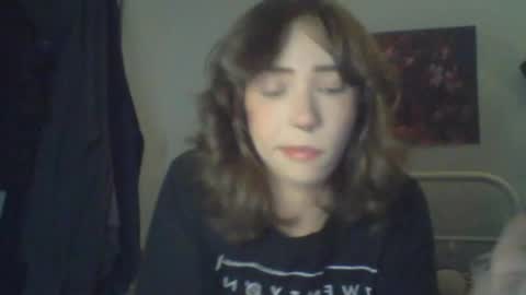 Snapshot of sendforesme chatting on 10/25/25, 11:43 goddess esme online show from 10/25/25, 11:43