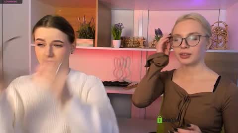 Snapshot of sendi_cais chatting on 11/06/25, 12:06 Sendi online show from 11/06/25, 12:06